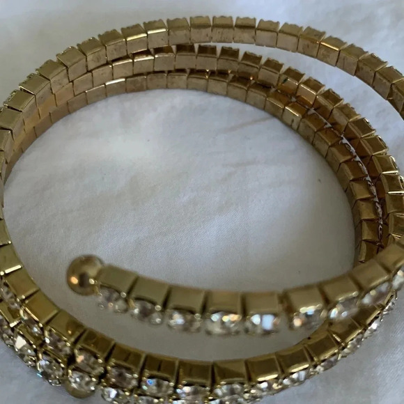 Wrap around bracelet. - Picture 3 of 3